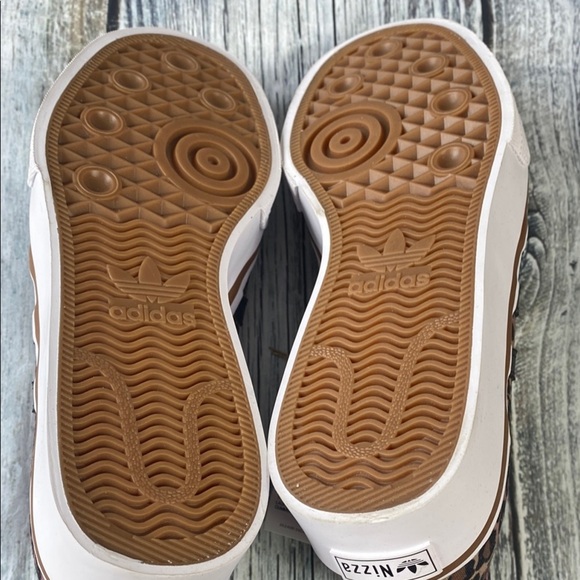 Adidas Leopard Print Mid-Tops in Black and Pink Sz 6 - Picture 6 of 12